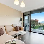 Апартаменты Aquavista Pool And View- Happy Мейна