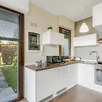 Апартаменты Aquavista Pool And View- Happy